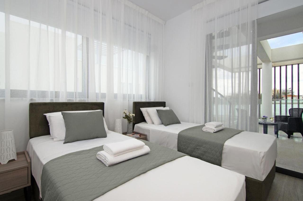 Villa Queen Eleanor Protaras Luaran gambar